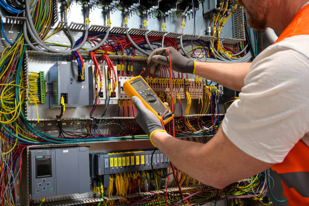 Best Circuit Breaker Repair  in East Meadow, NY